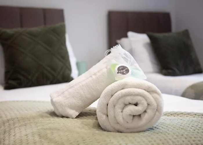 3 Bedroom With Hot Tub York