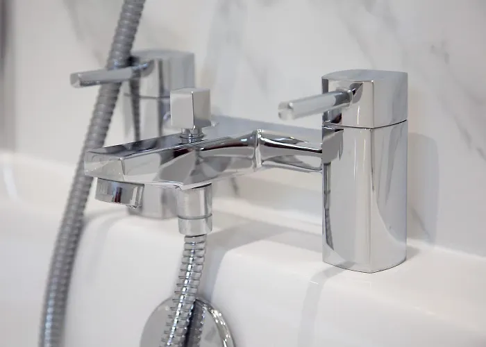 3 Bedroom With Hot Tub Apartment York