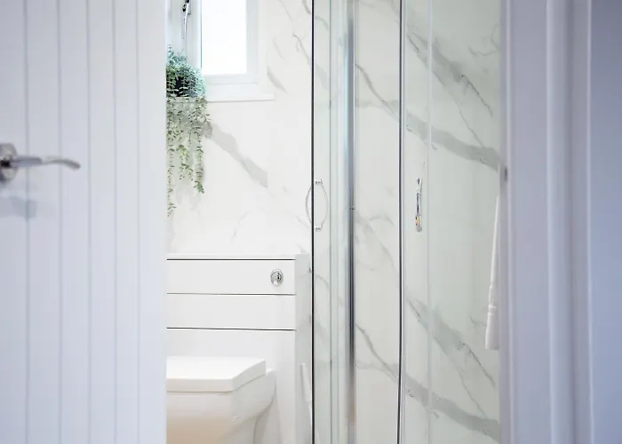 3 Bedroom With Hot Tub *