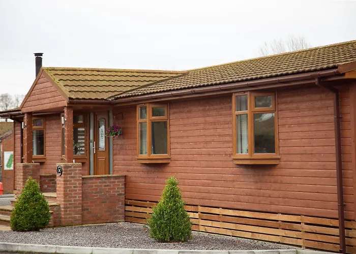 3 Bedroom With Hot Tub Apartment *