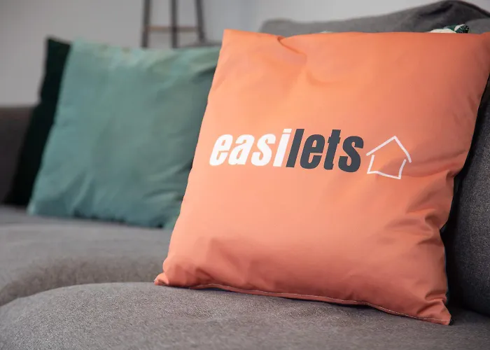 شقة 3 Bedroom With Hot Tub يورك