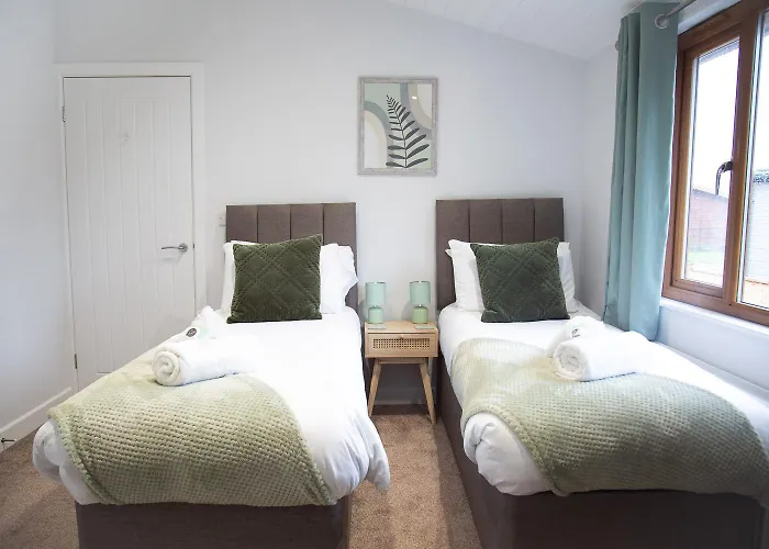 Apartment 3 Bedroom With Hot Tub